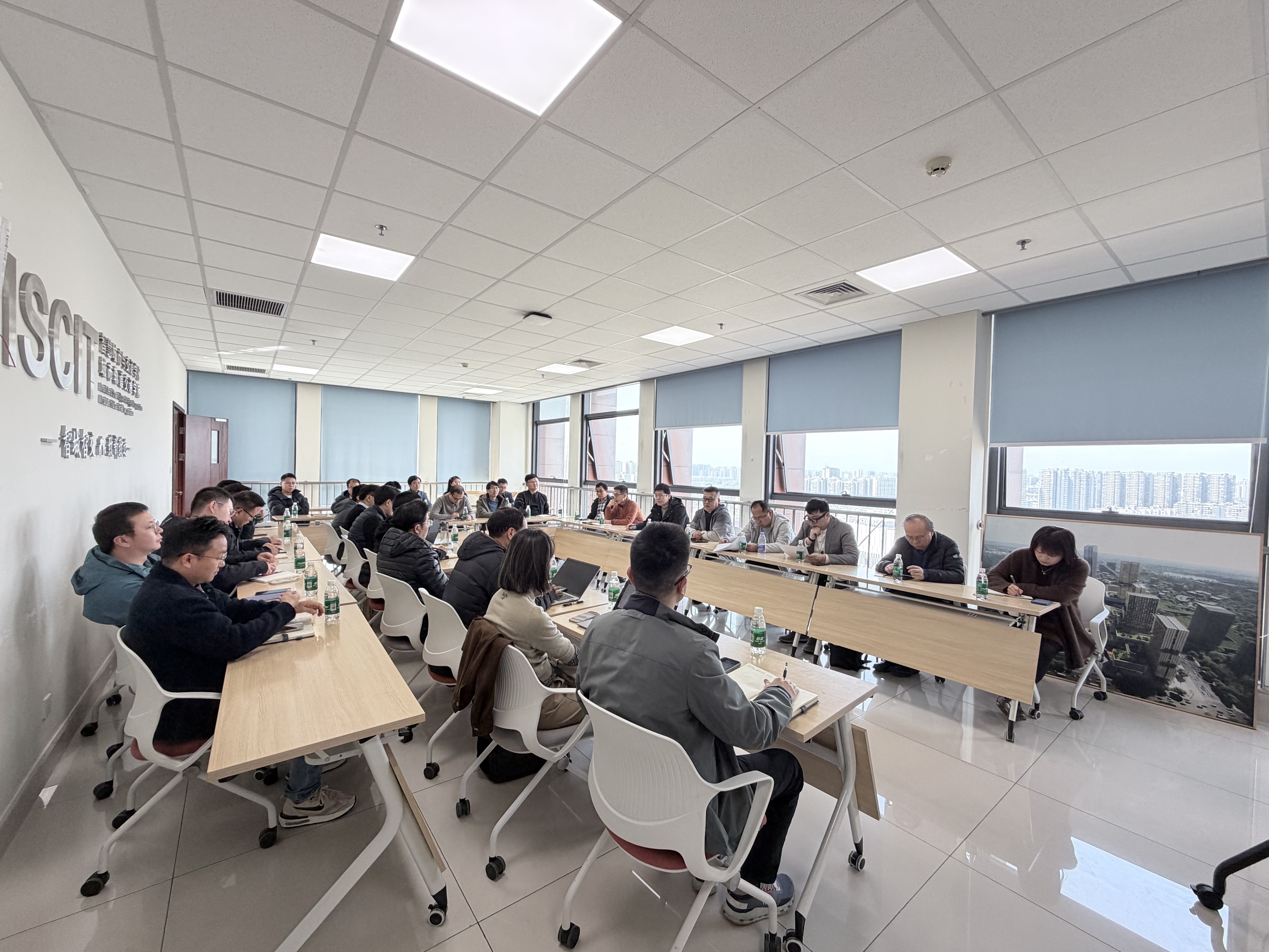 学院召开教学资源建设研讨会-智慧城市与交通学院/城市轨道交通学院官网